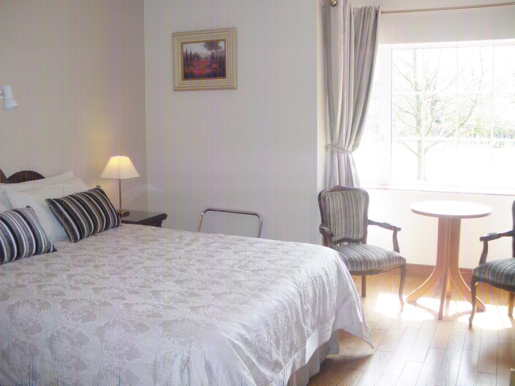 Dunrine Redwood Bed & Breakfast 部屋 写真